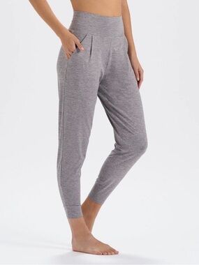 Vuori Lux Harem Pants
